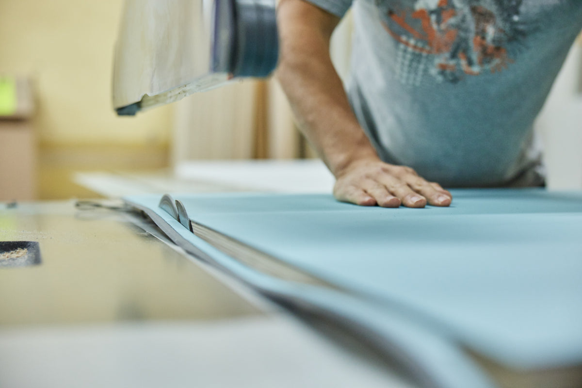 Zuschnitt werkstatt Tischlerei Linoleum