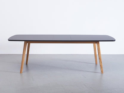 Orca Tisch ausgezogen