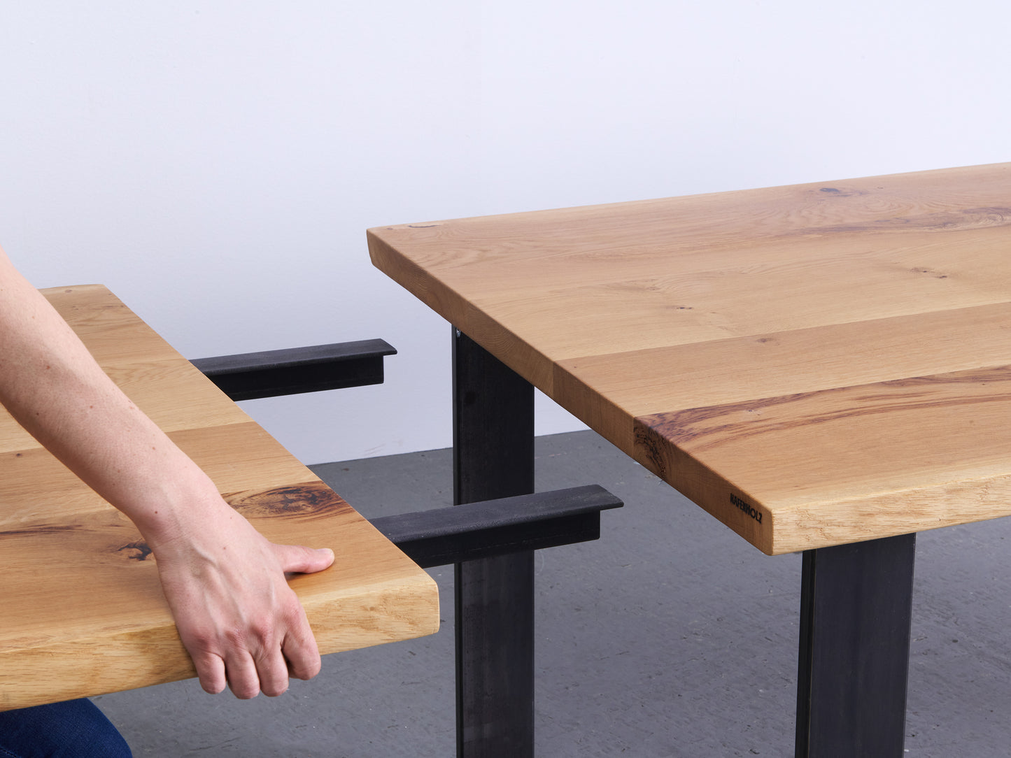 Pottwal Tisch Schwarzeisen Beine und anstecke platte